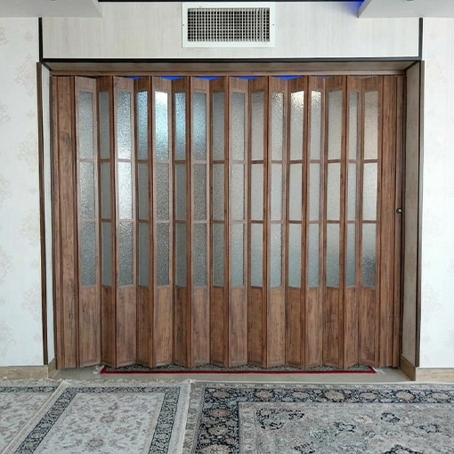 اجرای درب آکاردئونی
