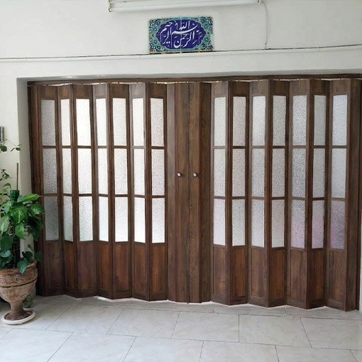 اجرای درب آکاردئونی